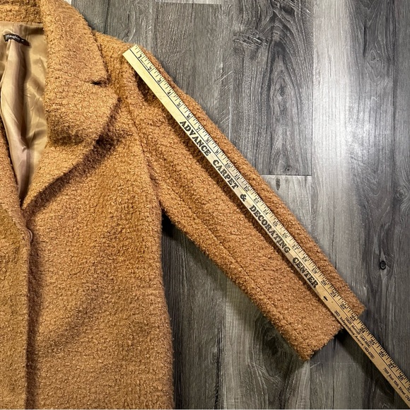 J. McLaughlin Lark Coat Size Medium Teddy Bear Boucle Camel Tan Stadium chic - Picture 15 of 16